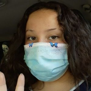 Meet your Posher, Danika